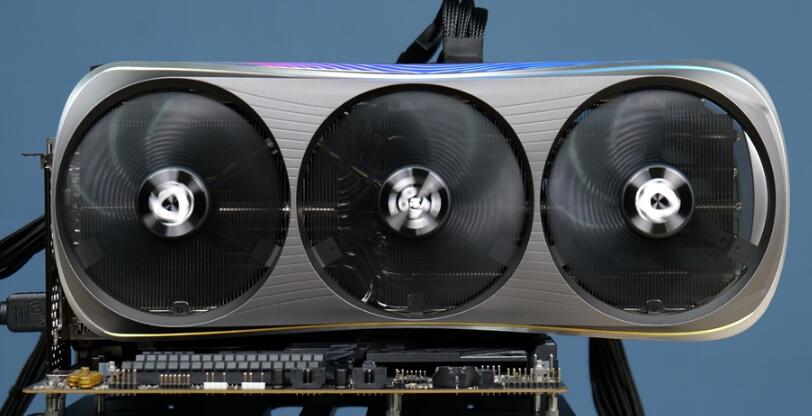 ZOTAC GeForce RTX4080 AMP Extreme AIRO显卡开箱评测