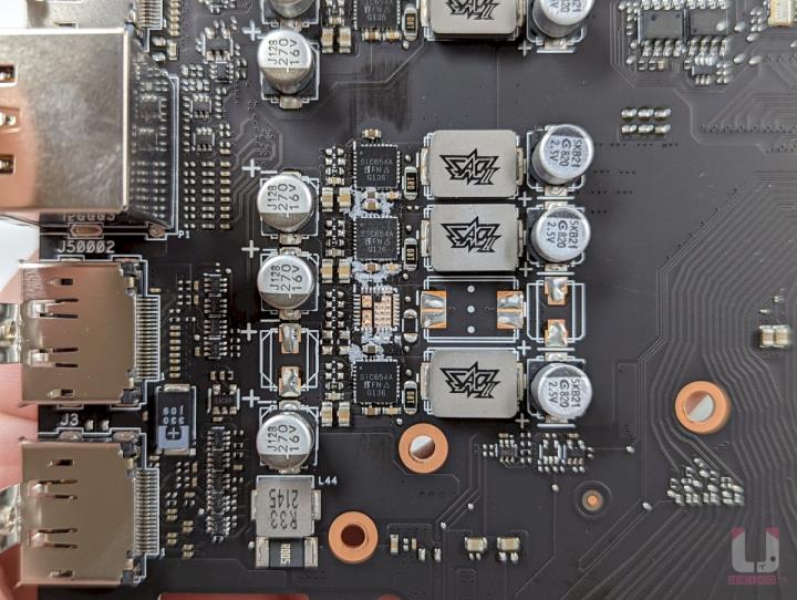 ROG STRIX RTX 3050 O8G GAMING 显示卡评测开箱