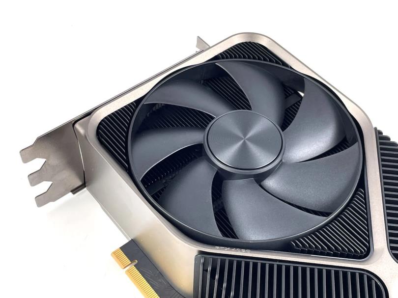 NVIDIA GeForce RTX 4090 FE 显示卡评测开箱