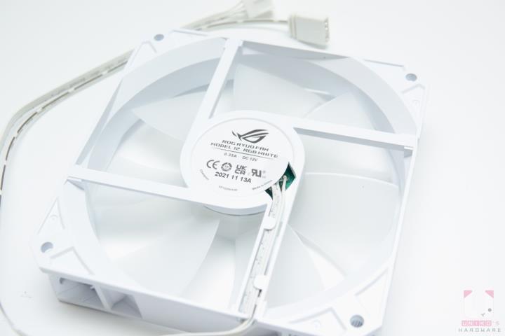 ROG STRIX LC II 360 ARGB WHITE EDITION 开箱测试