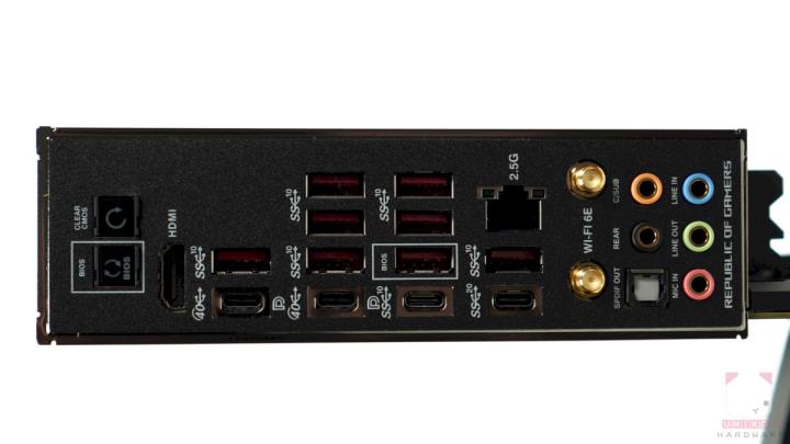 ROG CROSSHAIR X670E HERO 主机板开箱评测