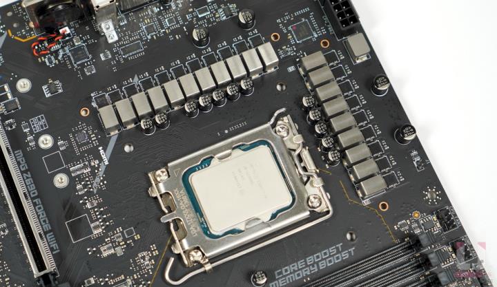 MSI MPG Z690 FORCE WIFI 主机板开箱评测