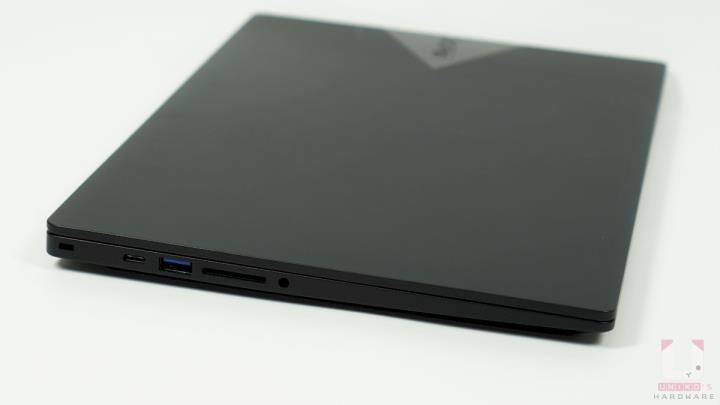 重量 1 公斤未满，XPG XENIA 14 轻薄 Intel 笔电评测开箱