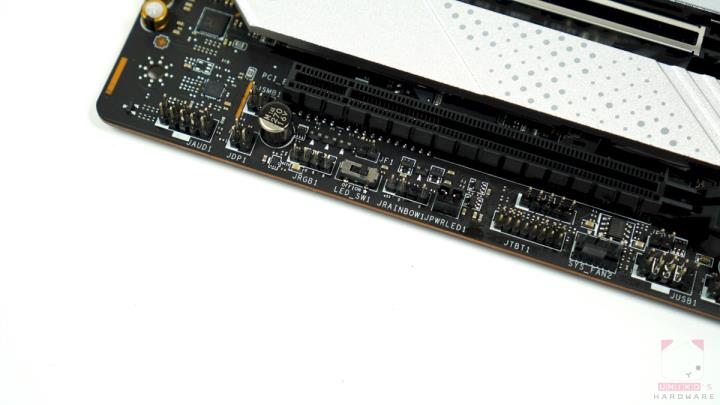 MSI MPG Z690 FORCE WIFI 主机板开箱评测