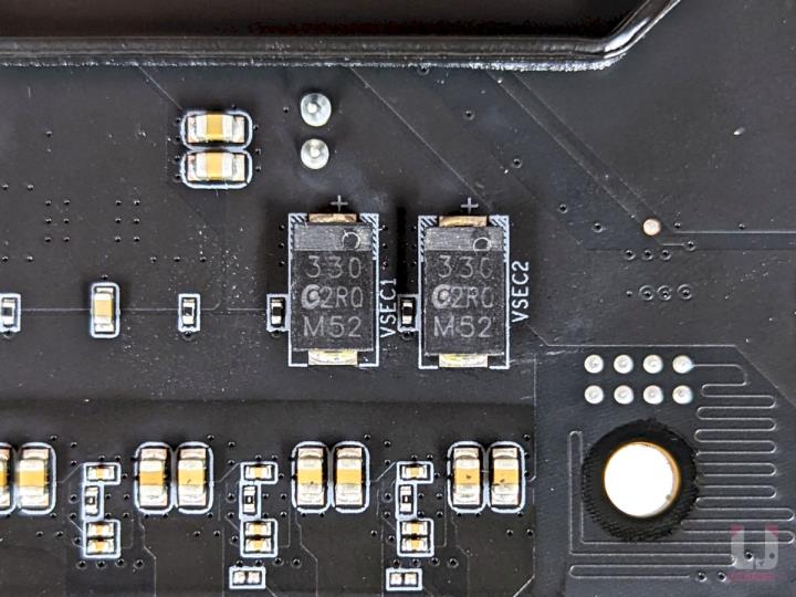 X670E AORUS MASTER 主机板开箱评测