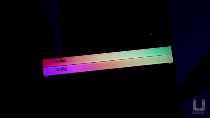 轻鬆超频到 3800！XPG SPECTRIX D45G PRO DDR4 RGB 电竞记忆体评测开箱