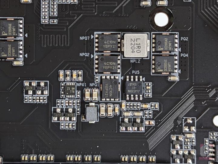 X670E AORUS MASTER 主机板开箱评测