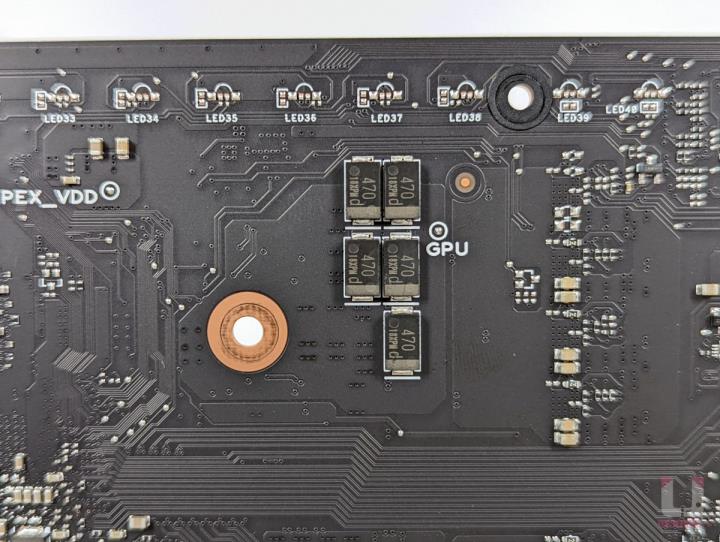 ROG STRIX RTX 3050 O8G GAMING 显示卡评测开箱