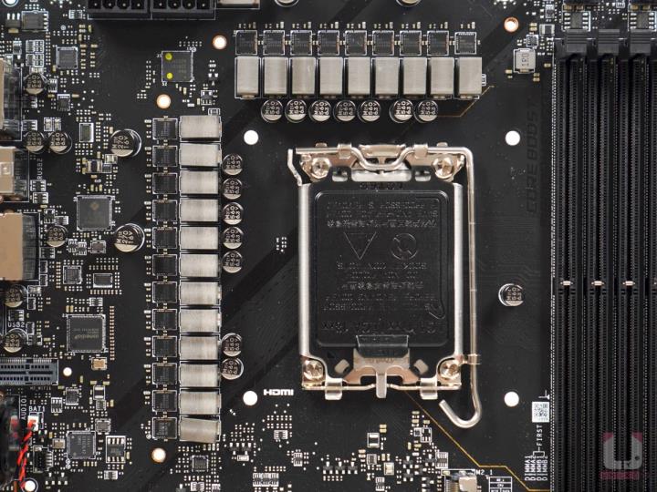MSI MPG Z790 EDGE WIFI 主机板开箱评测