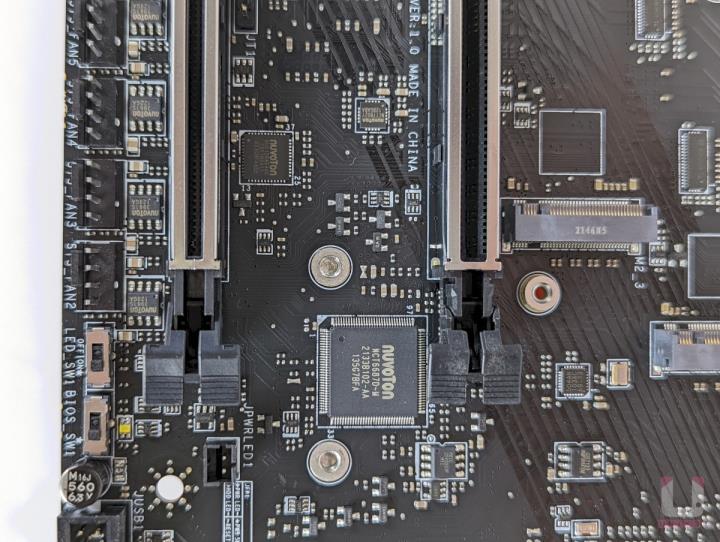 24K 黄金之风，MSI MEG Z690 ACE 主机板开箱评测