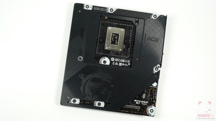 24K 黄金之风，MSI MEG Z690 ACE 主机板开箱评测