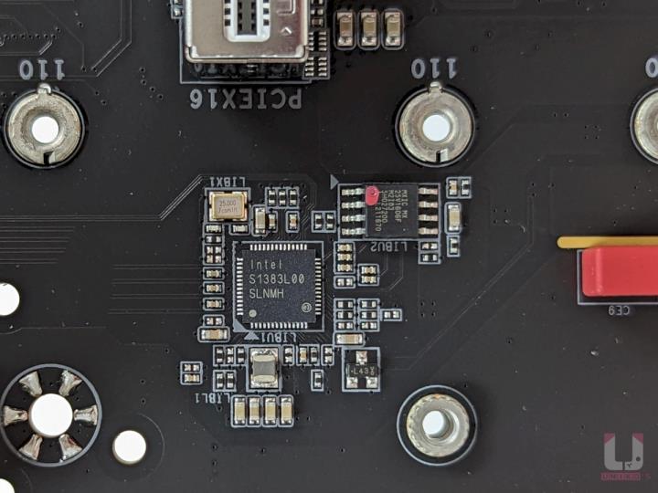 X670E AORUS MASTER 主机板开箱评测