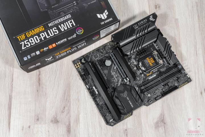 2.5GbE LAN 搭 Wi-Fi 6 无线网路、TUF GAMING Z590-PLUS WIFI 主机板开箱评测