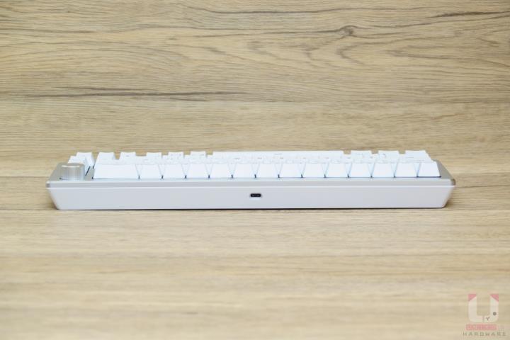 Cooler Master MM731 & CK721 三模键盘滑鼠开箱