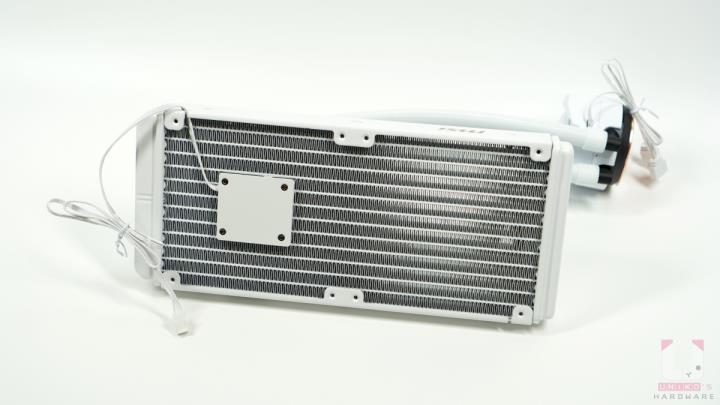 纯白体验! MSI MAG CORELIQUID 240R V2 White 一体式水冷散热器评测开箱