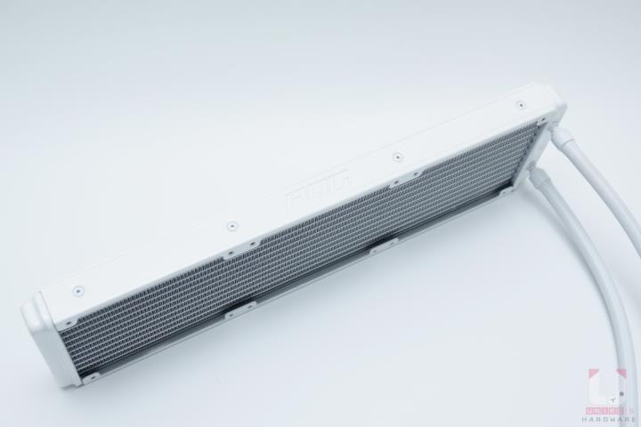 ROG STRIX LC II 360 ARGB WHITE EDITION 开箱测试