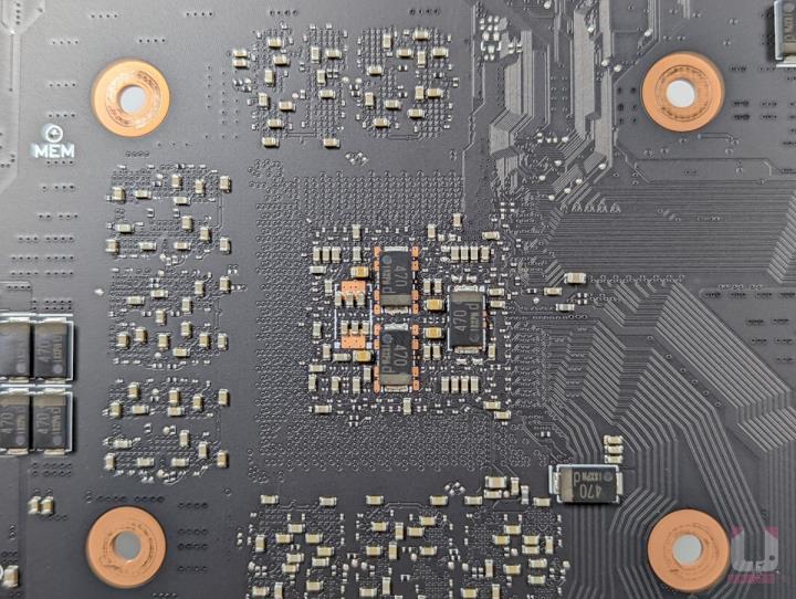 ROG STRIX RTX 3050 O8G GAMING 显示卡评测开箱