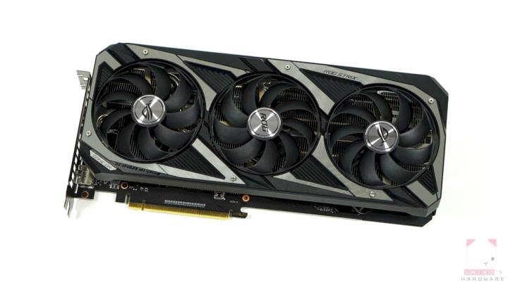 ROG STRIX RTX 3050 O8G GAMING 显示卡评测开箱