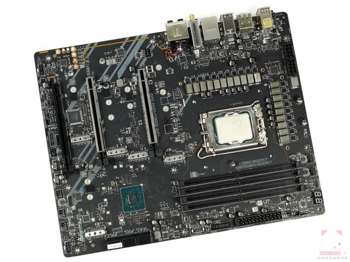 MSI MPG Z690 FORCE WIFI 主机板开箱评测