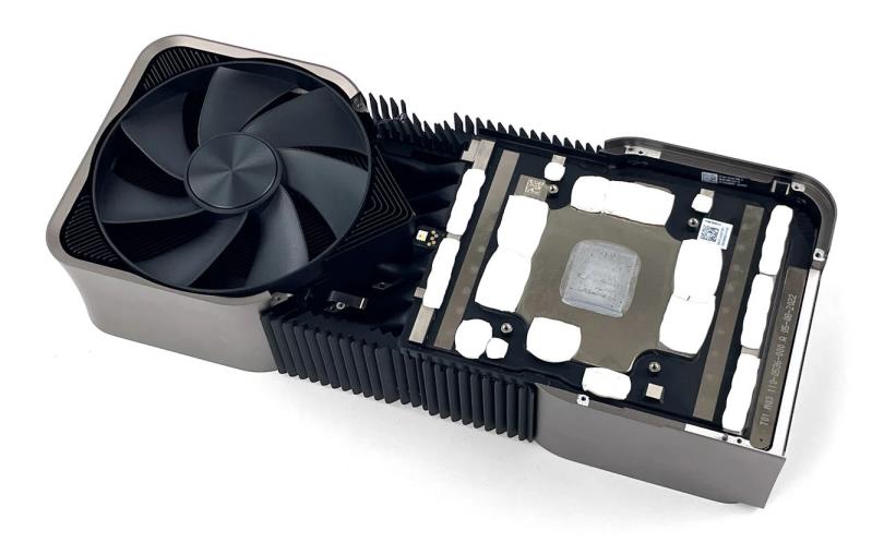 NVIDIA GeForce RTX 4090 FE 显示卡评测开箱