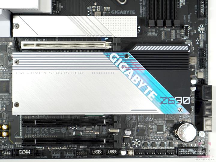 GIGABYTE Z690 AERO G DDR5 主机板开箱评测