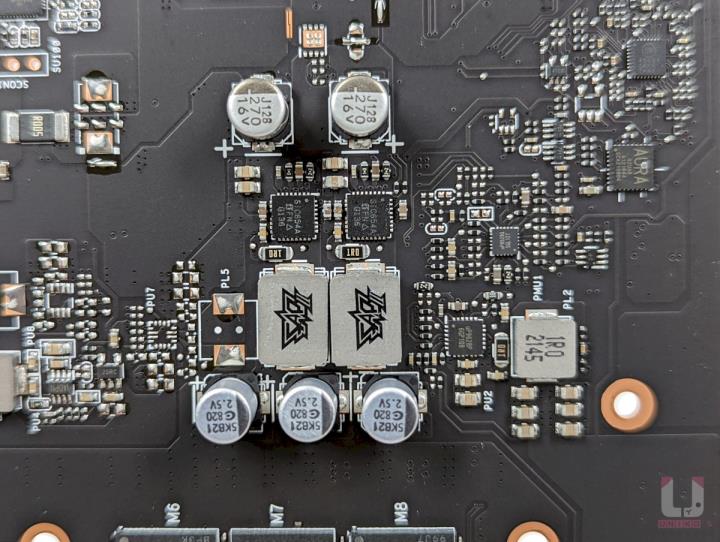ROG STRIX RTX 3050 O8G GAMING 显示卡评测开箱