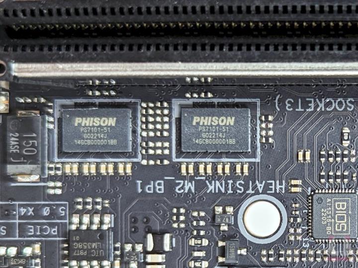 ROG CROSSHAIR X670E HERO 主机板开箱评测