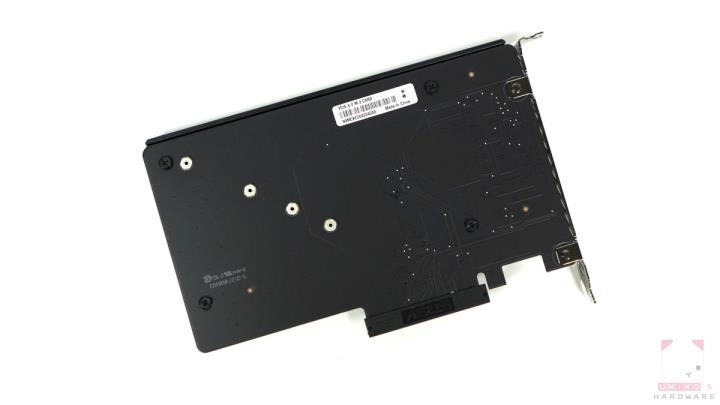 ROG CROSSHAIR X670E HERO 主机板开箱评测