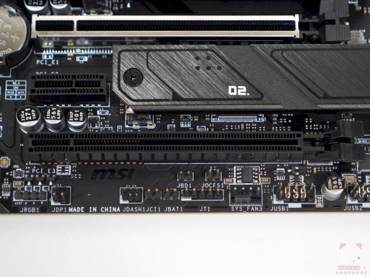 MSI MAG B650M MORTAR WIFI 主机板开箱评测