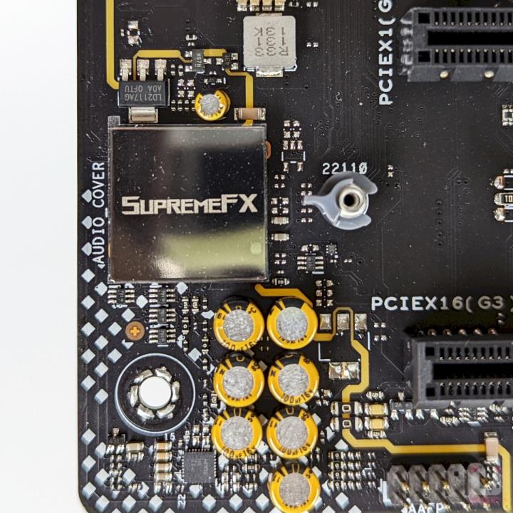 ROG STRIX B660-A GAMING WIFI D4 主机板开箱评测