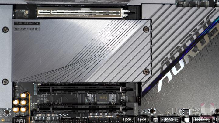 X670E AORUS MASTER 主机板开箱评测