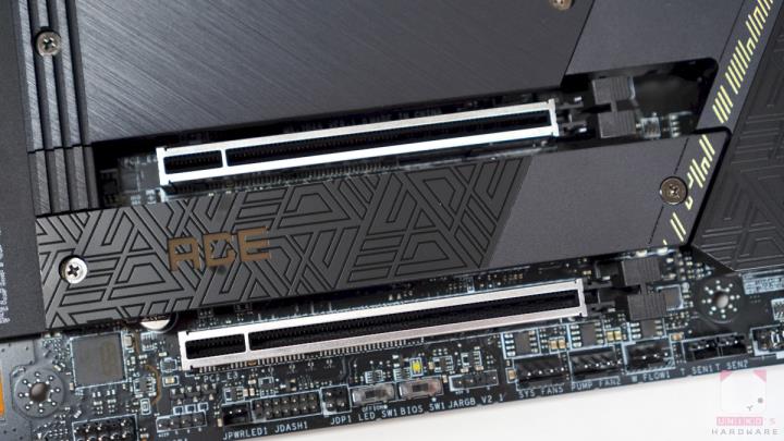 MSI MEG X670E ACE 主机板开箱评测