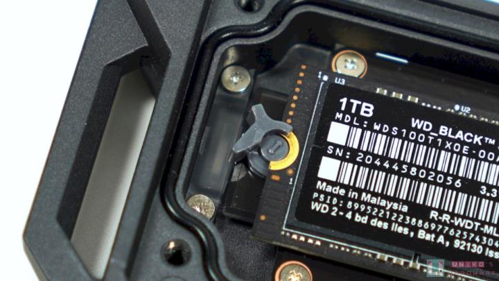 TUF Gaming A1 USB-C 3.2 Gen 2×1 SSD 外接盒评测开箱