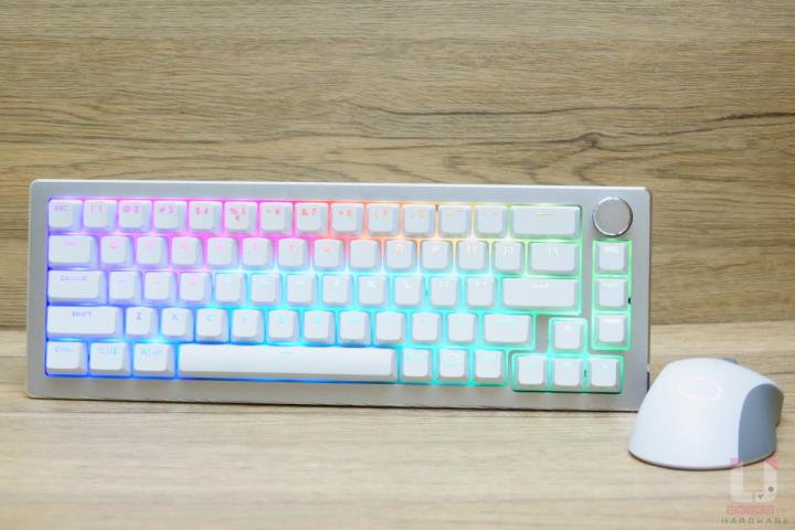 Cooler Master MM731 & CK721 三模键盘滑鼠开箱