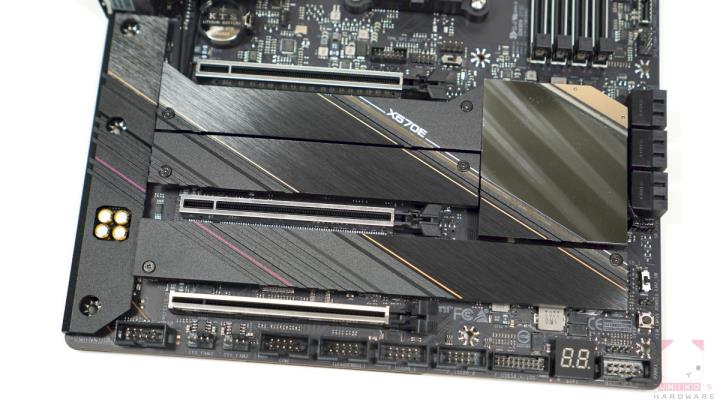 BIOSTAR X670E VALKYRIE 女武神主机板开箱评测