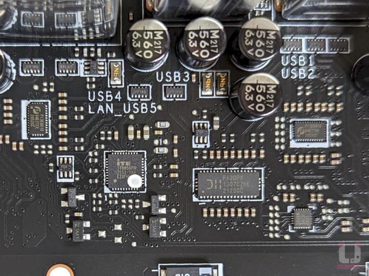 MSI MEG X670E ACE 主机板开箱评测
