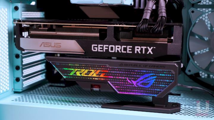 第 1 名的 ROG Herculx 显示卡支撑架开箱