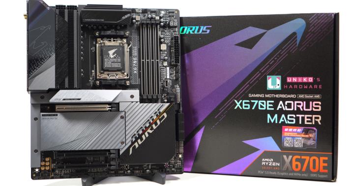 X670E AORUS MASTER 主机板开箱评测