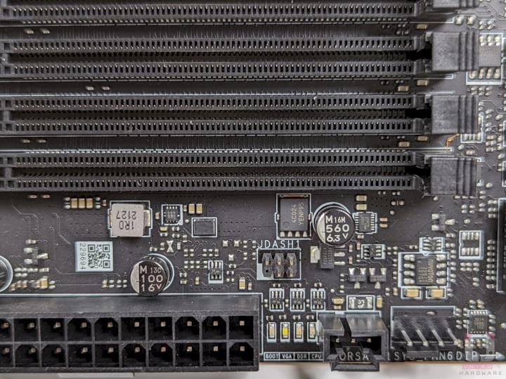 MSI MPG Z690 FORCE WIFI 主机板开箱评测