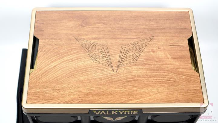 Biostar X670E VALKYRIE GIFT BOX 惊喜礼盒开箱