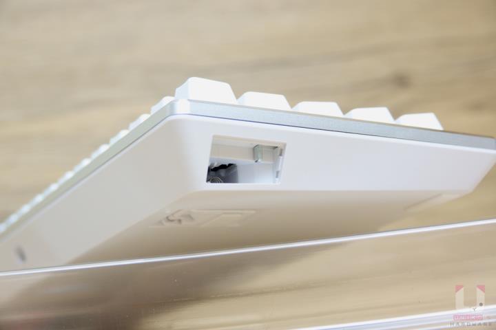 Cooler Master MM731 & CK721 三模键盘滑鼠开箱