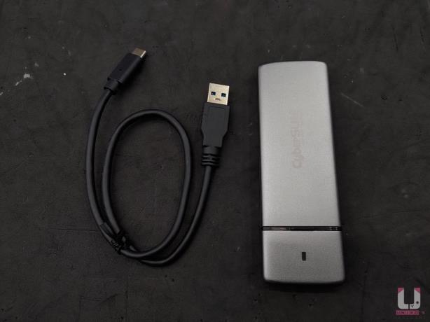 M.2 SSD 检测好物~ CyberSLIM M2D NGFF/ NVMe 两用外接盒