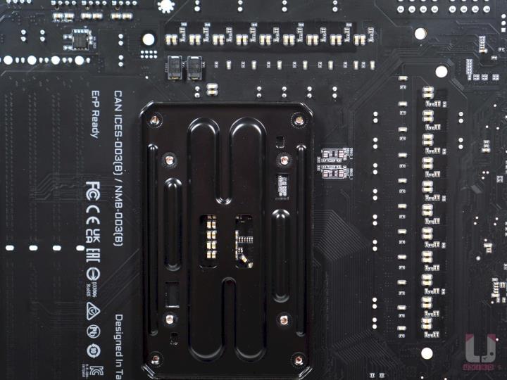 X670E AORUS MASTER 主机板开箱评测