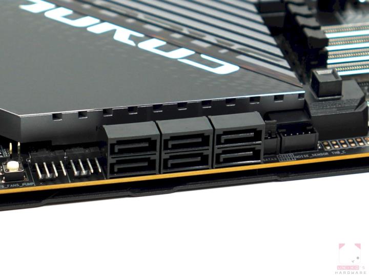 X670E AORUS MASTER 主机板开箱评测