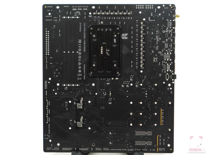 X670E AORUS MASTER 主机板开箱评测