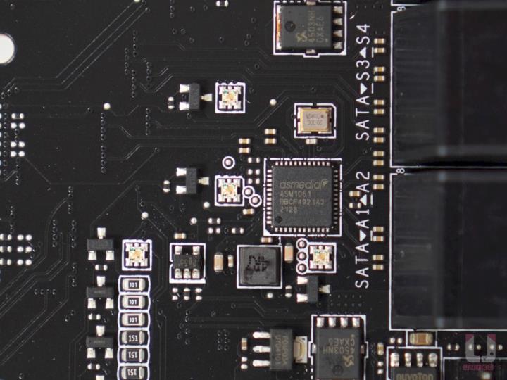 MSI MEG X670E ACE 主机板开箱评测