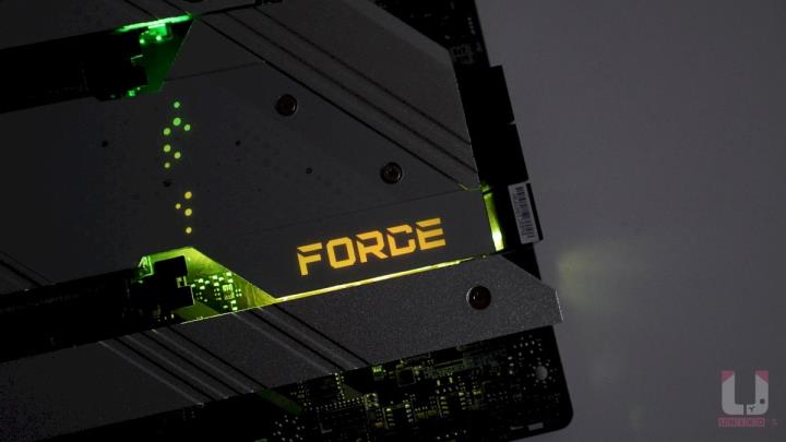 MSI MPG Z690 FORCE WIFI 主机板开箱评测