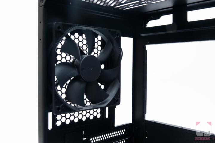 安钛克全新机壳首波主打 ANTEC DRACO 10 开箱