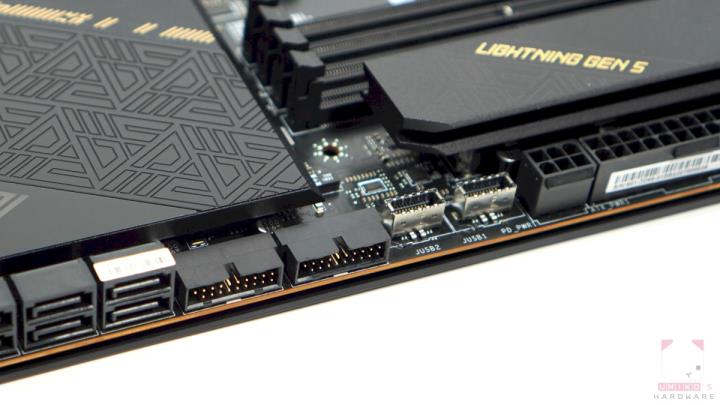 MSI MEG X670E ACE 主机板开箱评测