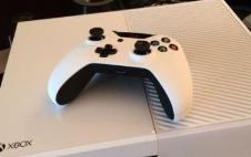 xboxone配对键在哪